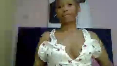 Snapshot of prettybamb chatting on 07/09/26, 01:09 prettybamb online show from 07/09/26, 01:09