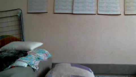 Snapshot of prettybella_7 chatting on 10/20/25, 10:59 Bella online show from 10/20/25, 10:59