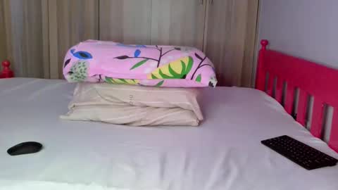 prettybigclit_ebony online show from 10/21/25, 07:53