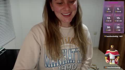 Snapshot of prettyblond693_ chatting on 12/09/24, 08:44 Maleja Alaros online show from 12/09/24, 08:44