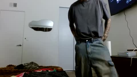 pretty boy online show from 09/27/25, 04:50