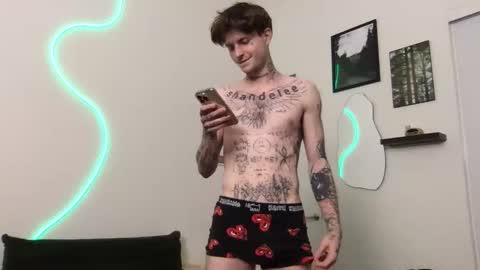 pretty boy online show from 11/07/25, 03:50