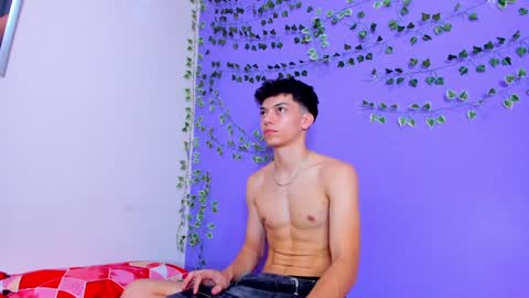 Enzo  Denis online show from 02/07/25, 07:17