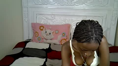 Snapshot of prettybunnny chatting on 11/09/25, 03:32 Bunny online show from 11/09/25, 03:32