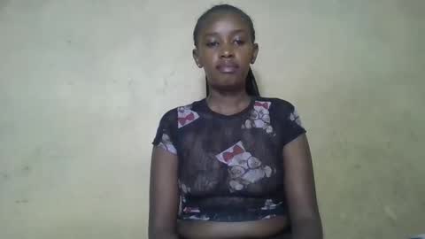 Snapshot of prettycarl_2 chatting on 09/19/25, 01:18 prettycarl_2 online show from 09/19/25, 01:18