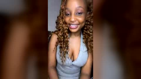 prettydollx0 online show from 07/02/26, 10:05