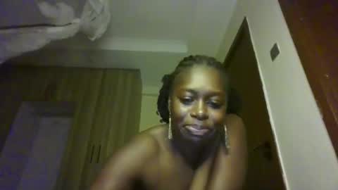 prettydulce online show from 05/06/26, 02:19