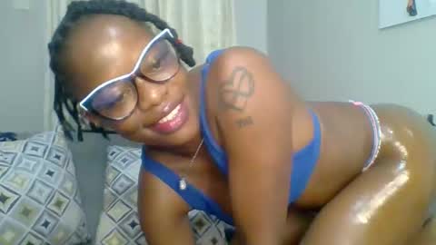 Snapshot of prettyela chatting on 01/06/26, 10:34 PrettyEla online show from 01/06/26, 10:34