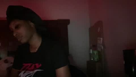 prettyfacefemale online show from 08/05/26, 06:38