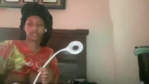 prettyfacefemale online show from 08/06/26, 07:10