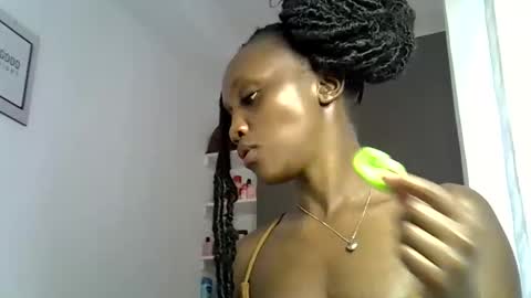 Pretty darkskin doll online show from 02/25/26, 09:08