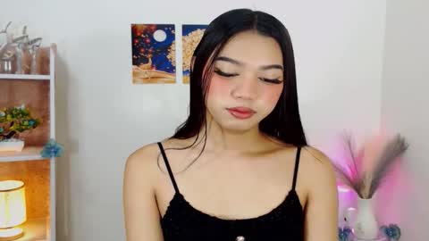 Snapshot of prettyhothugecock chatting on 11/03/25, 09:21 prettyhothugecock online show from 11/03/25, 09:21