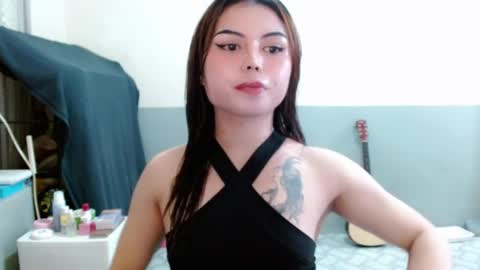 Snapshot of prettyjulian chatting on 05/09/26, 08:41 SEXY JULIA online show from 05/09/26, 08:41
