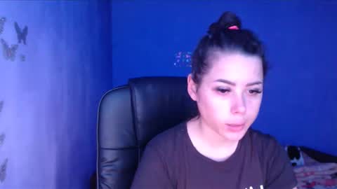 prettyjulliette online show from 12/05/24, 10:23