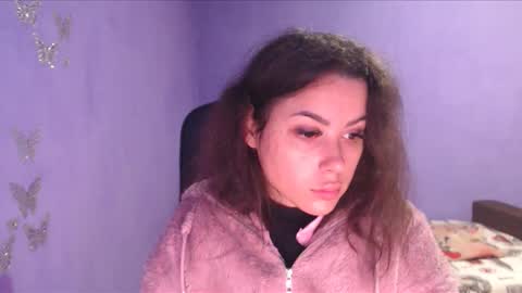 prettyjulliette online show from 12/07/24, 01:07