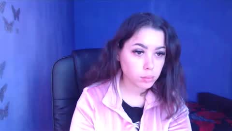 prettyjulliette online show from 12/18/24, 10:08