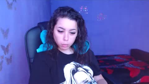 prettyjulliette online show from 12/19/24, 11:50