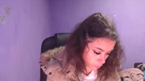prettyjulliette online show from 12/21/24, 01:53