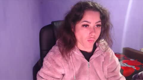 prettyjulliette online show from 12/29/24, 06:38