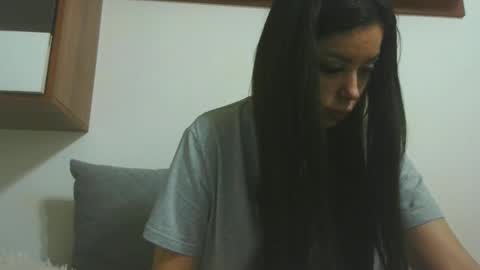 Snapshot of prettyjulliette chatting on 04/03/26, 05:22 prettyjulliette online show from 04/03/26, 05:22