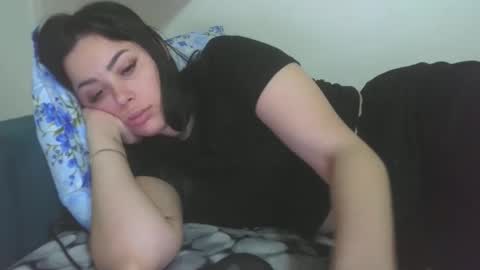 Snapshot of prettyjulliette chatting on 05/12/26, 04:04 prettyjulliette online show from 05/12/26, 04:04