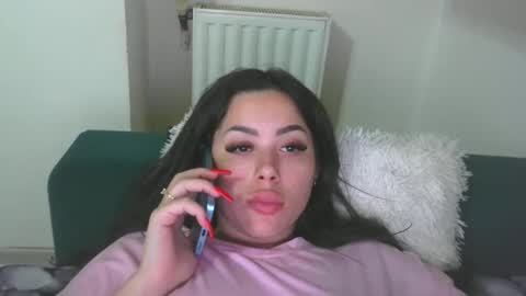 Snapshot of prettyjulliette chatting on 05/18/26, 03:29 prettyjulliette online show from 05/18/26, 03:29
