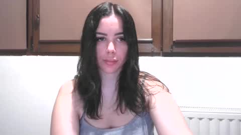 Snapshot of prettyjulliette chatting on 07/14/26, 06:35 prettyjulliette online show from 07/14/26, 06:35