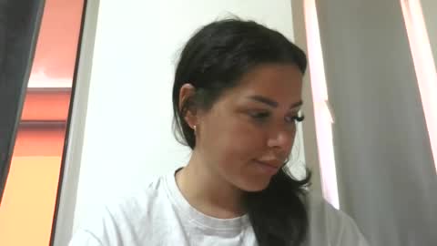 Snapshot of prettyjulliette chatting on 08/04/26, 11:35 prettyjulliette online show from 08/04/26, 11:35