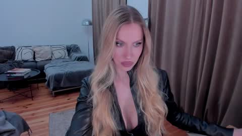 Eva online show from 03/27/26, 01:22