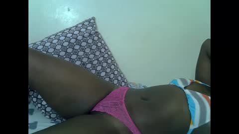 Snapshot of prettyliz30 chatting on 12/17/25, 01:11 LILIAN online show from 12/17/25, 01:11