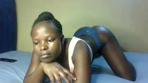 Melly online show from 10/19/25, 06:08