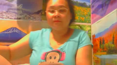 Snapshot of prettynhing chatting on 11/29/25, 04:04 Nhing online show from 11/29/25, 04:04