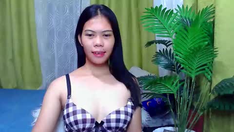 Snapshot of prettypinay_jean chatting on 10/20/25, 12:11 prettypinay_jean online show from 10/20/25, 12:11