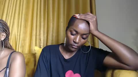 Snapshot of prettyquee chatting on 12/17/24, 08:10 sasha online show from 12/17/24, 08:10