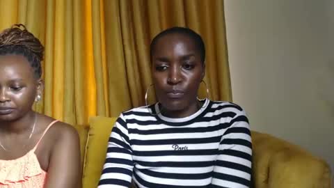 Snapshot of prettyquee chatting on 12/22/24, 09:55 sasha online show from 12/22/24, 09:55