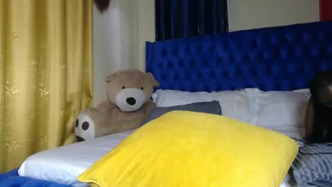 Snapshot of prettyquee chatting on 01/14/25, 11:42 sasha online show from 01/14/25, 11:42