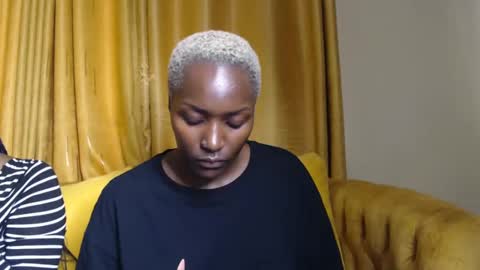 Snapshot of prettyquee chatting on 01/27/25, 05:25 sasha online show from 01/27/25, 05:25