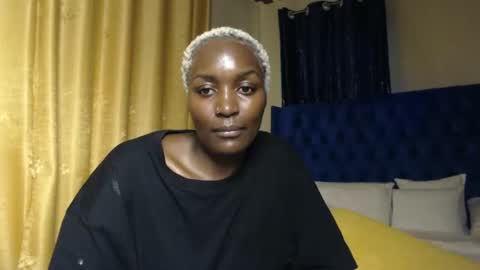 Snapshot of prettyquee chatting on 10/02/25, 01:29 sasha online show from 10/02/25, 01:29