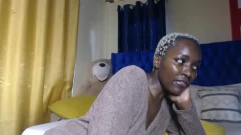 Snapshot of prettyquee chatting on 11/12/25, 09:53 sasha online show from 11/12/25, 09:53