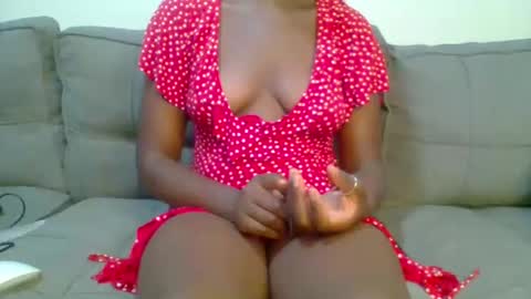 Snapshot of prettyqueen254 chatting on 12/08/24, 08:58 pretty queen online show from 12/08/24, 08:58