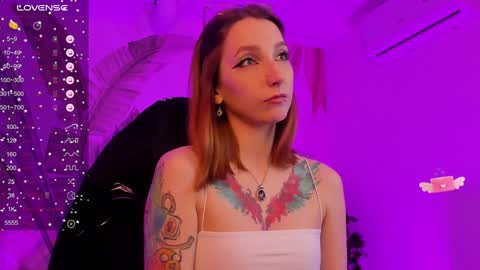 Snapshot of prettyreckess chatting on 02/06/25, 02:37 Mila -NONUDE MODEL online show from 02/06/25, 02:37