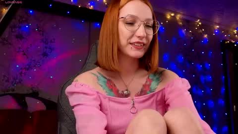 Snapshot of prettyreckess chatting on 04/14/26, 12:33 Mila -NONUDE MODEL online show from 04/14/26, 12:33