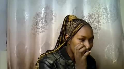 prettyshasha_ online show from 09/22/25, 03:41