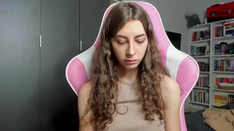 Snapshot of prettysomething chatting on 02/11/26, 09:03 Sophie next stream will be at Monday i will wait you guys online show from 02/11/26, 09:03