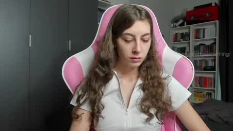 Snapshot of prettysomething chatting on 03/20/26, 06:51 Sophie next stream will be at Monday i will wait you guys online show from 03/20/26, 06:51