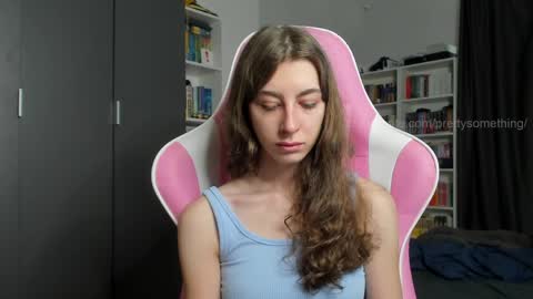 Snapshot of prettysomething chatting on 03/31/26, 06:47 Sophie next stream will be at Monday i will wait you guys online show from 03/31/26, 06:47