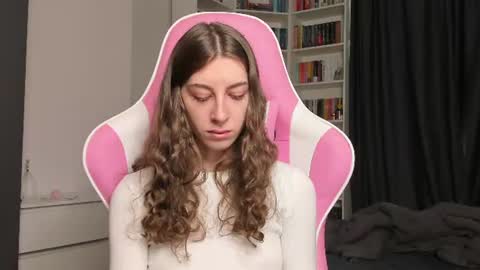 Sophie  next stream will be at Monday  i will wait you guys  online show from 07/23/26, 07:39