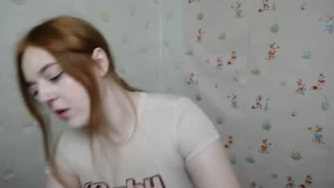 Snapshot of prettyvalerii_ chatting on 10/22/25, 01:44 Valeri online show from 10/22/25, 01:44