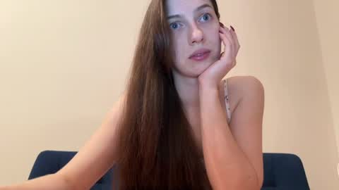 prettyyy_angel online show from 04/07/26, 06:30