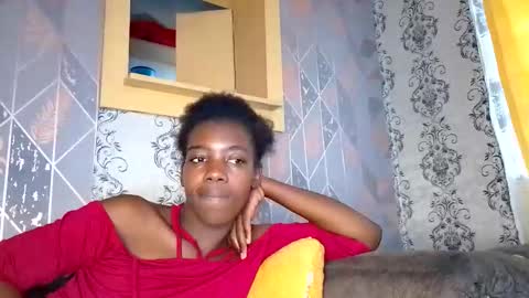 Snapshot of prettyzuzu chatting on 09/16/25, 03:18 prettyzuzu online show from 09/16/25, 03:18